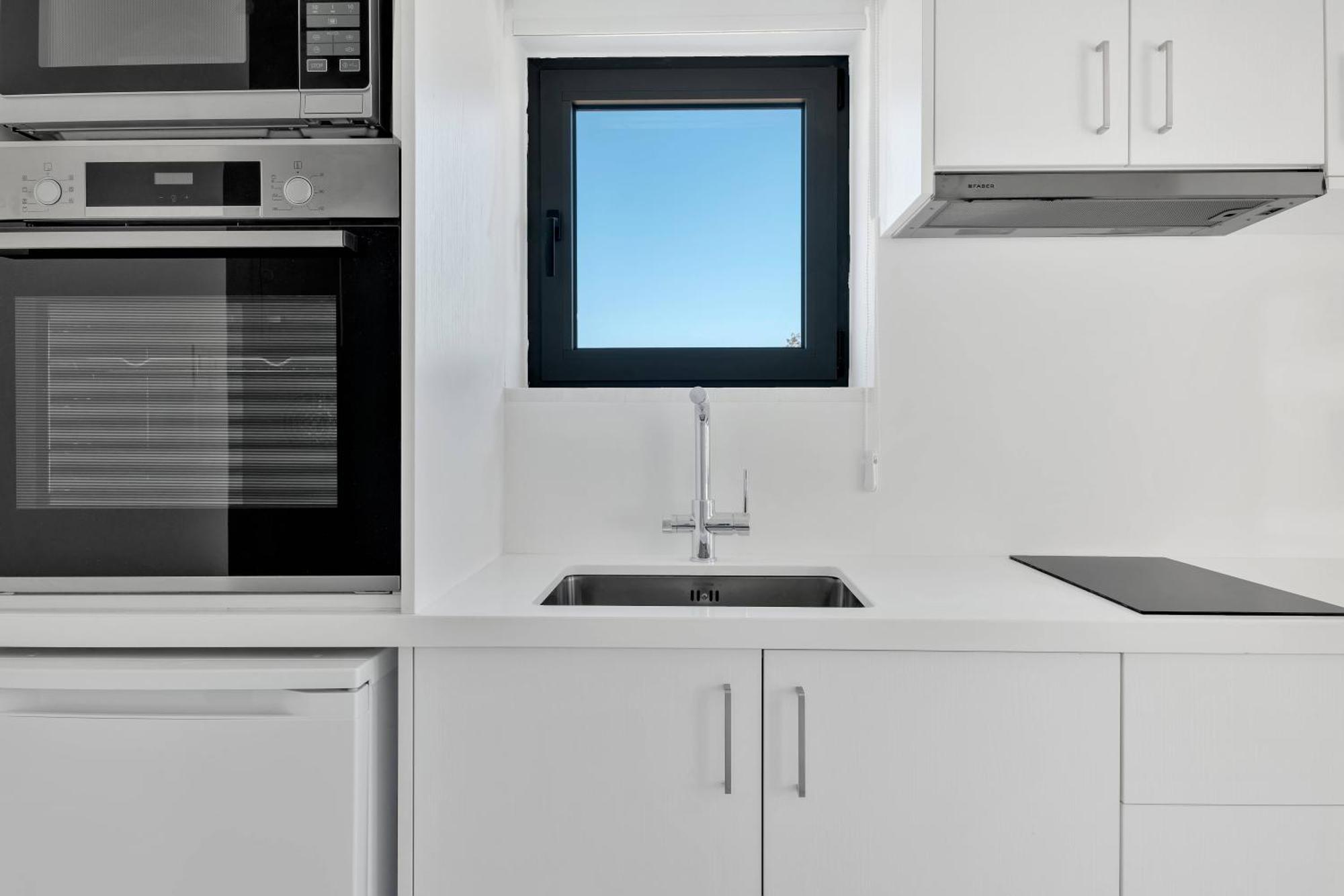 Phaedrus Living Alkminis Seaside Playa Пафос